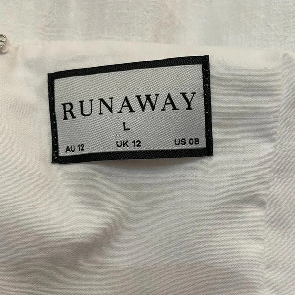 SOLD RUNAWAY Tighan One Shoulder White Mini Dress-Large - Picture 9 of 10